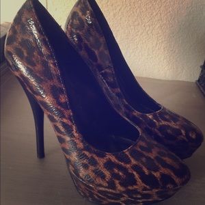 Leopard Pumps